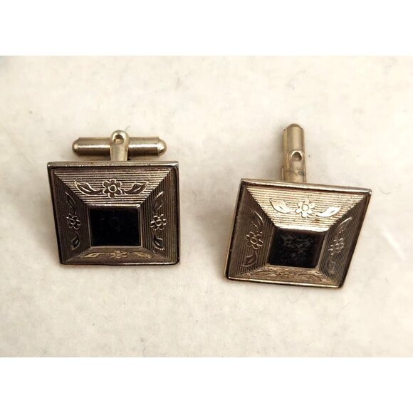 Gold Tone Cuff Links With Etched Design - Vintage - Picture 2 of 3
